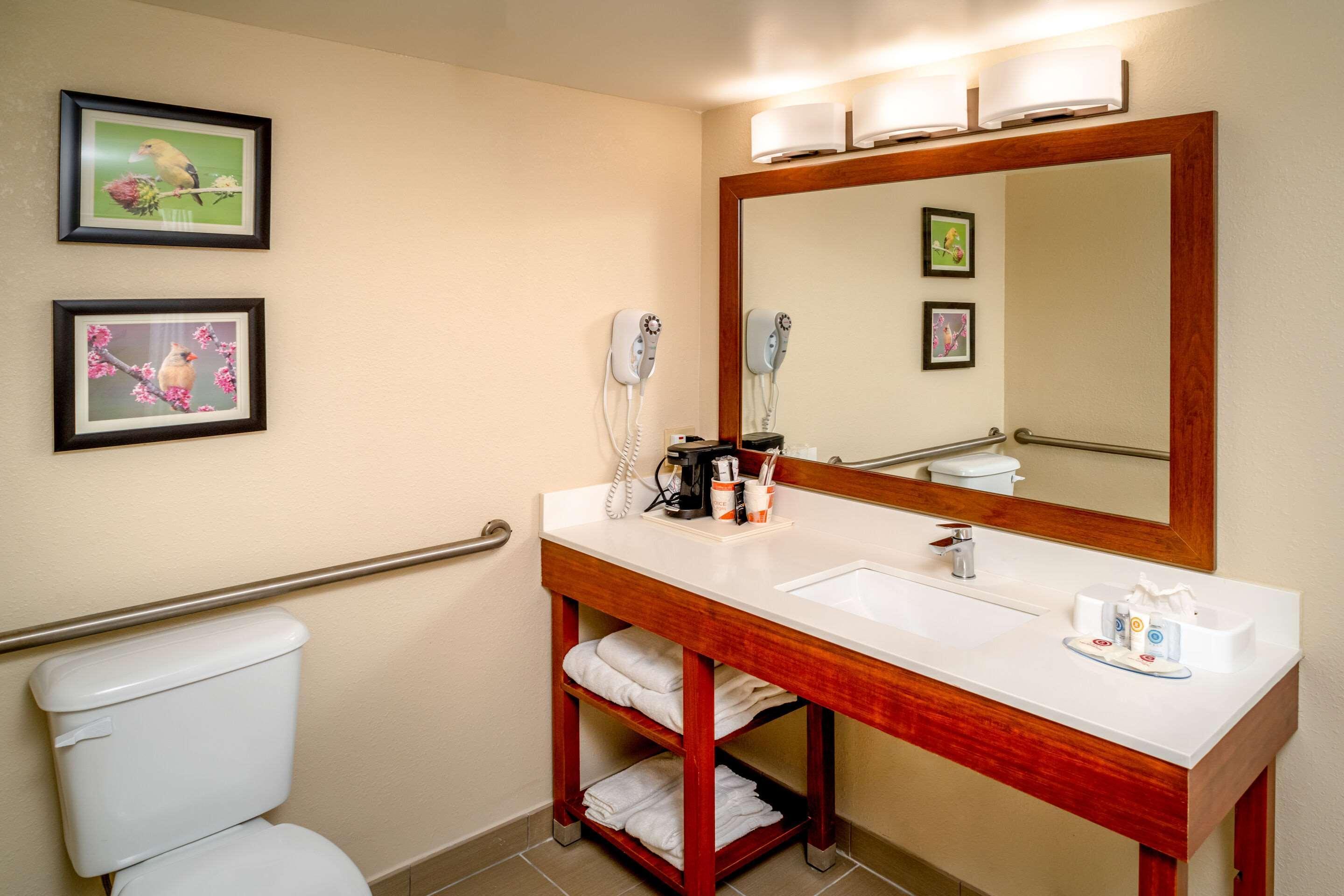 Comfort Inn & Suites Grundy Exteriér fotografie