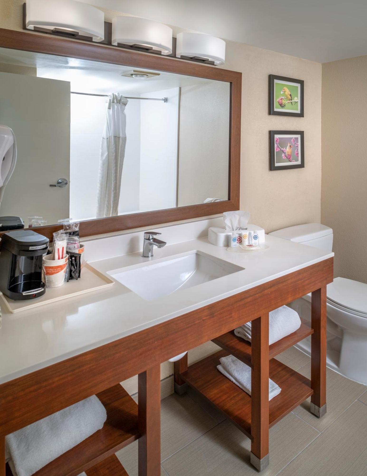 Comfort Inn & Suites Grundy Pokoj fotografie