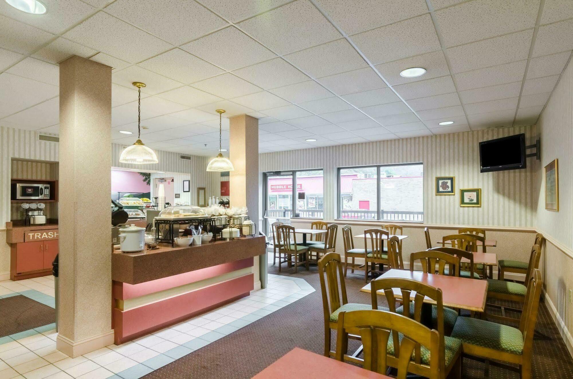 Comfort Inn & Suites Grundy Exteriér fotografie